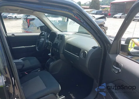 2010 Jeep Patriot Sport из США, поврежденный, VIN 1J4NF2GBXAD577839